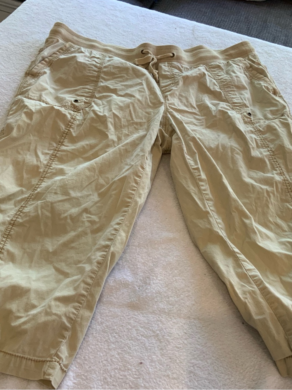 Womens Drawstring Cargo Pants - Beige capris size 18W. SKU 3164